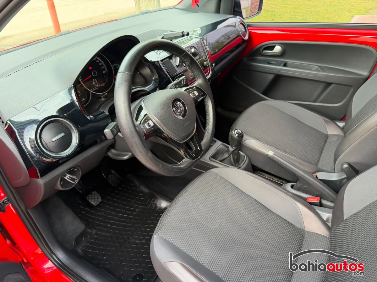 Volkswagen Up 2018 usado en Bahía Blanca - foto 3
