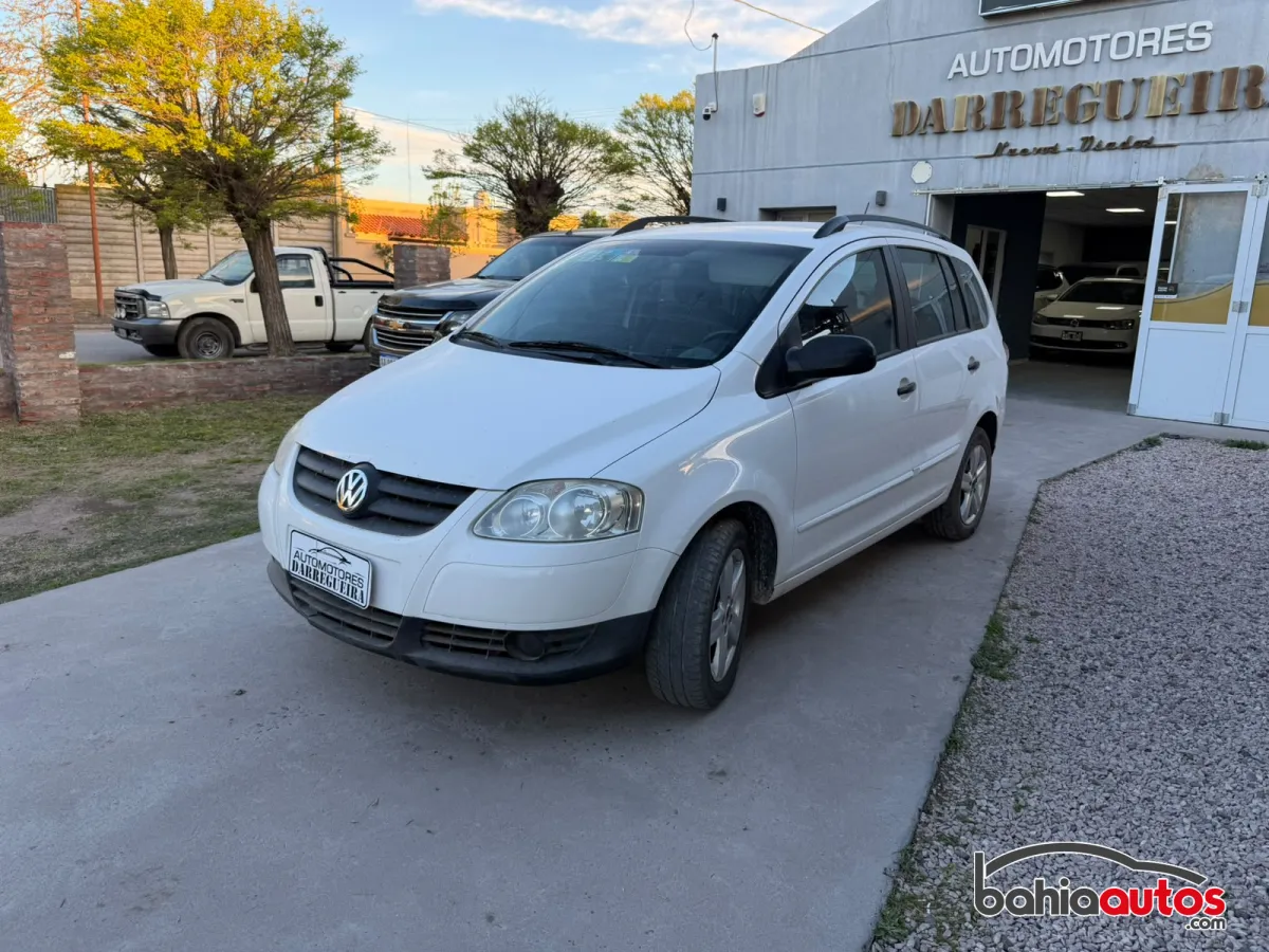 Volkswagen Suran 2010 usado en Bahía Blanca - foto 1