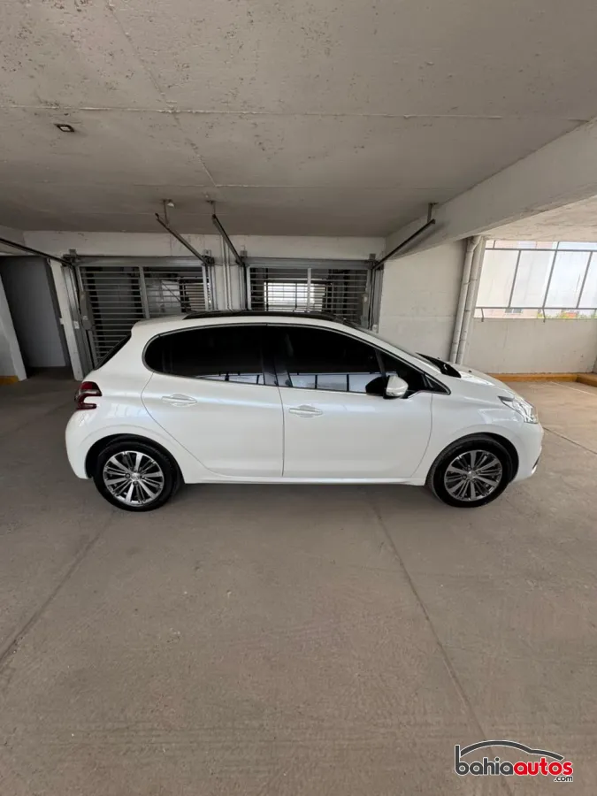 Peugeot 208 2018 usado en Bahía Blanca - foto 4