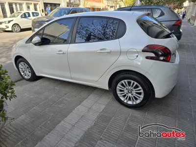 Peugeot 208 2018 usado en Bahía Blanca