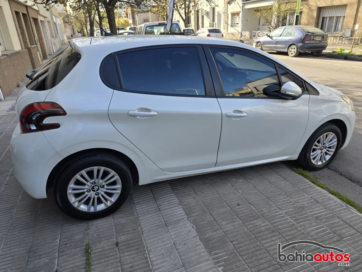 Peugeot 208 2018 usado en Bahía Blanca - foto 4