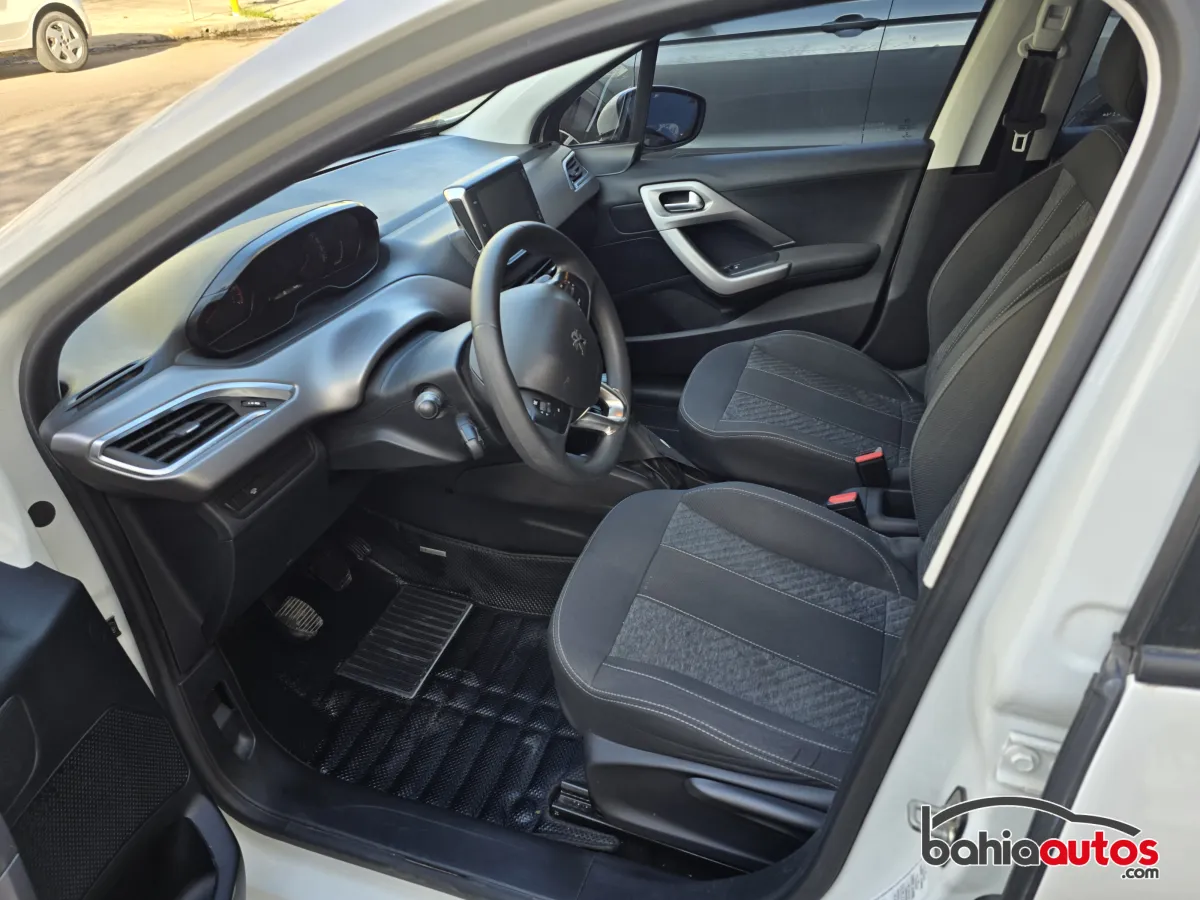 Peugeot 208 2018 usado en Bahía Blanca - foto 5