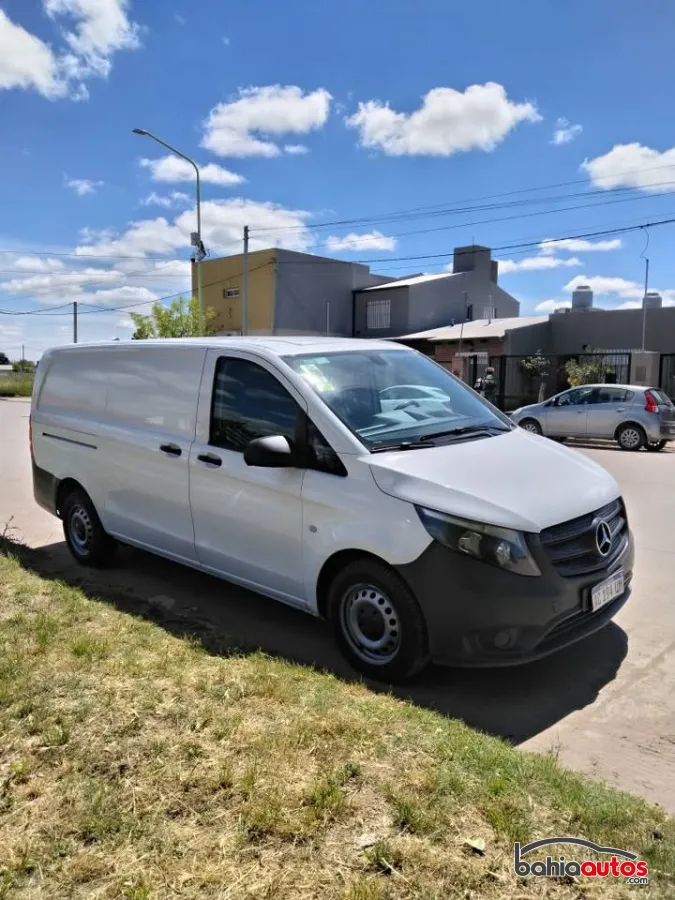 Mercedes Benz Vito 2018 usado en Bahía Blanca - foto 4