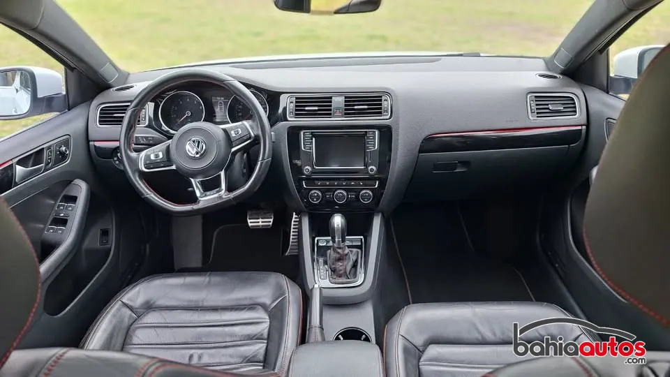 Volkswagen Vento 2018 usado en Bahía Blanca - foto 8