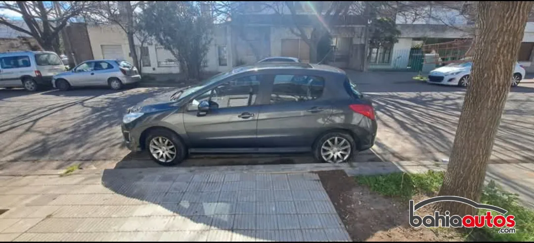 Peugeot 308 2014 usado en Bahía Blanca - foto 1