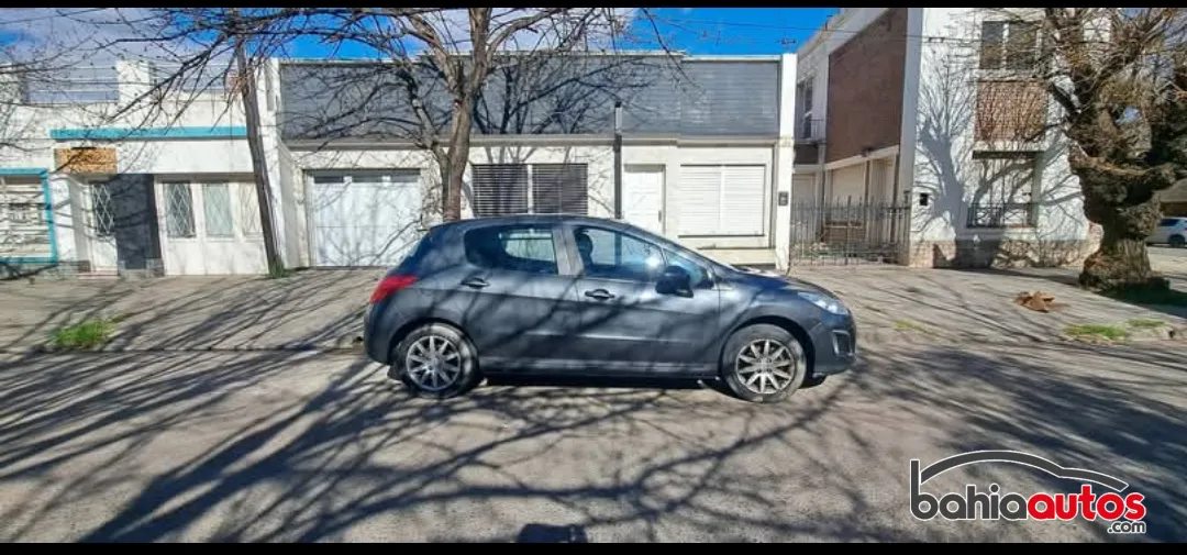 Peugeot 308 2014 usado en Bahía Blanca - foto 2