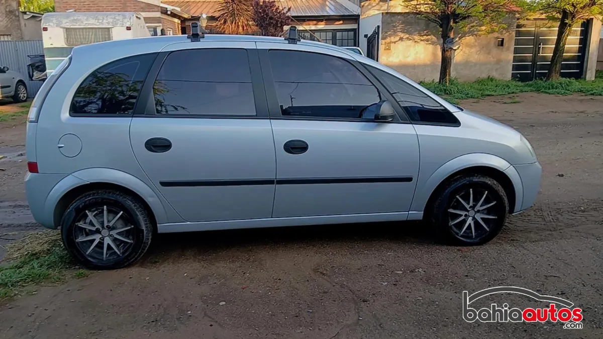 Chevrolet Meriva 2010 usado en Bahía Blanca - foto 2