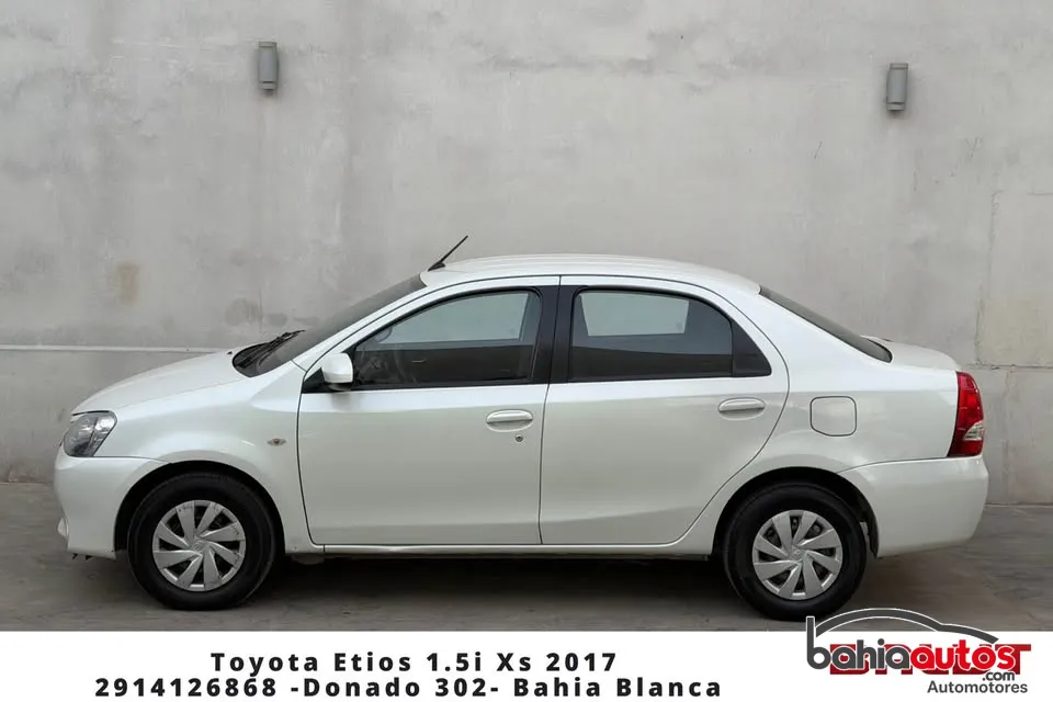 Toyota Etios 2017 usado en Bahía Blanca - foto 5
