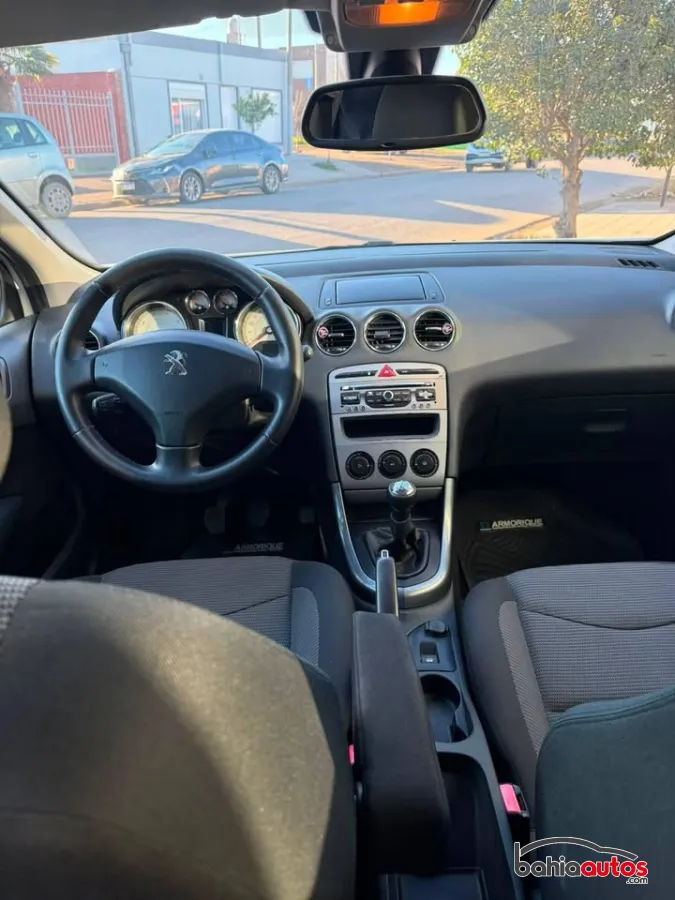 Peugeot 308 2015 usado en Bahía Blanca - foto 3