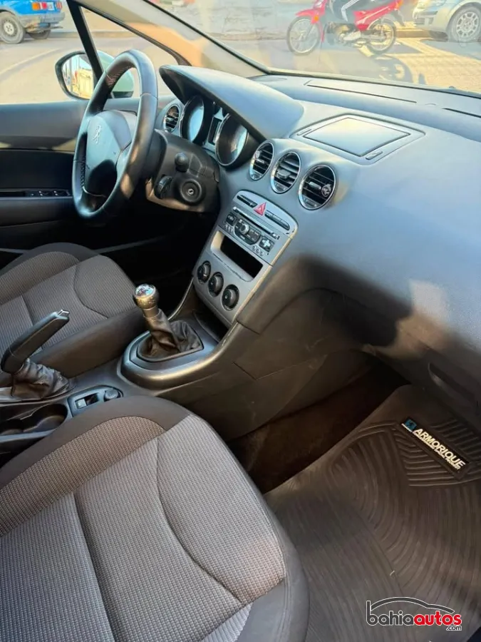 Peugeot 308 2015 usado en Bahía Blanca - foto 5