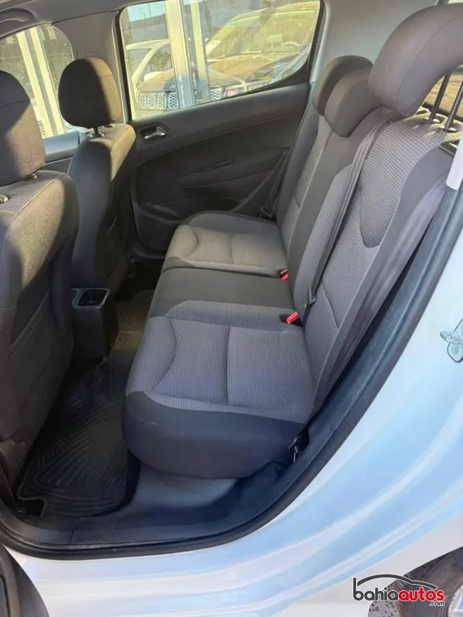 Peugeot 308 2015 usado en Bahía Blanca - foto 7