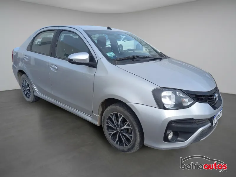 Toyota Etios 2021 usado en Bahía Blanca - foto 1