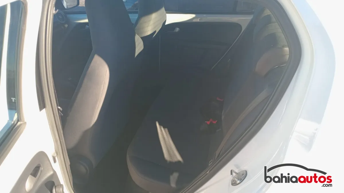 Volkswagen Up 2018 usado en Bahía Blanca - foto 2