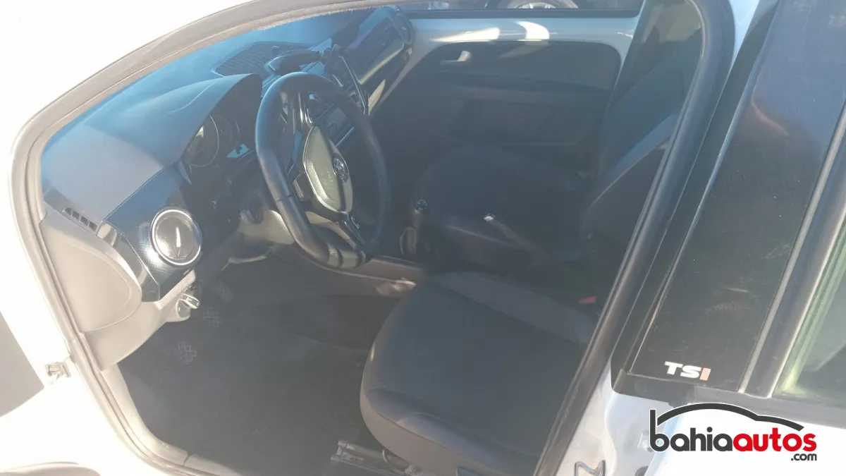 Volkswagen Up 2018 usado en Bahía Blanca - foto 4