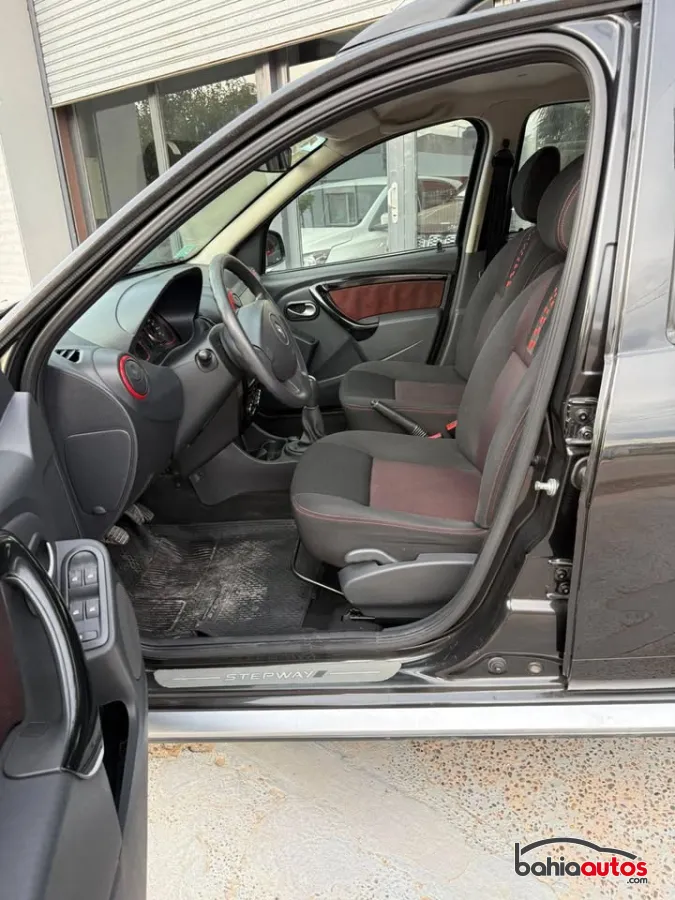 Renault Sandero 2013 usado en Bahía Blanca - foto 5