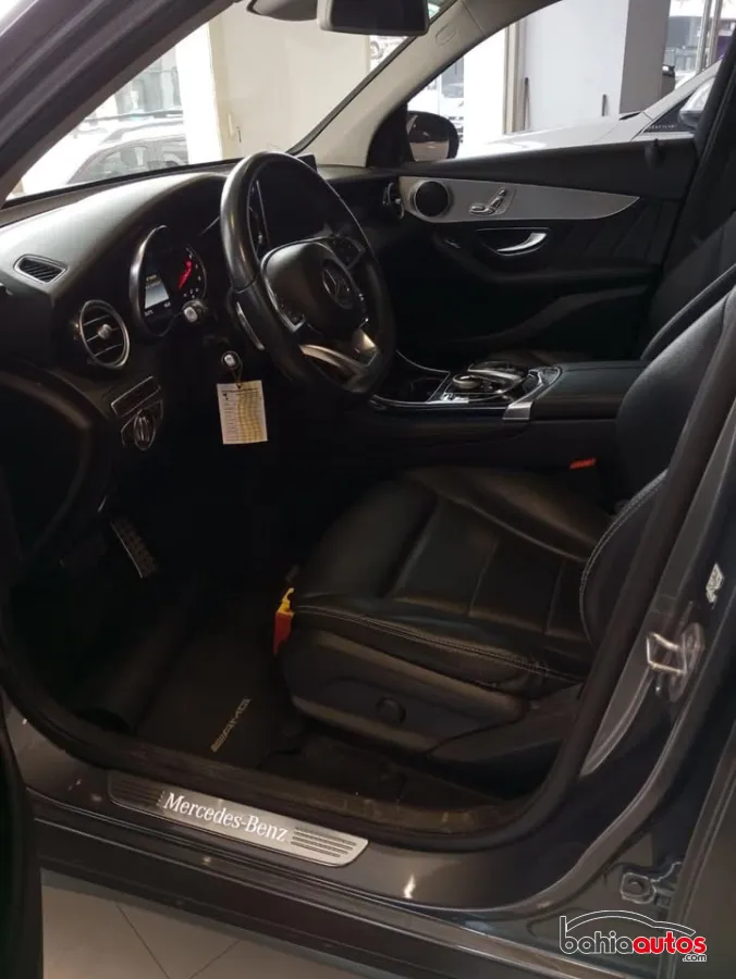 2018 Mercedes Benz GLC 300 usado en Bahía Blanca - foto 4