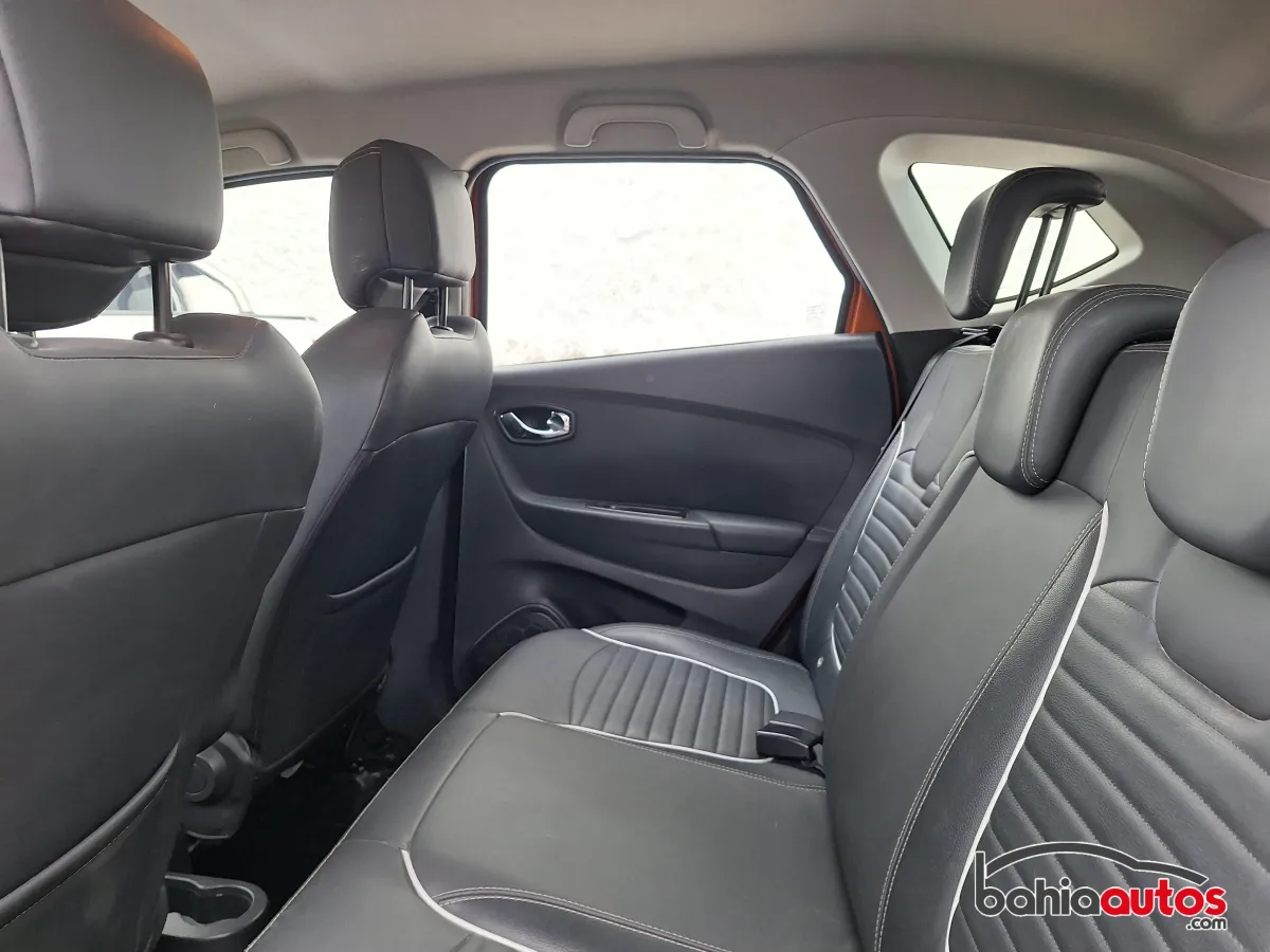 Renault Captur 2017 usado en Bahía Blanca - foto 4
