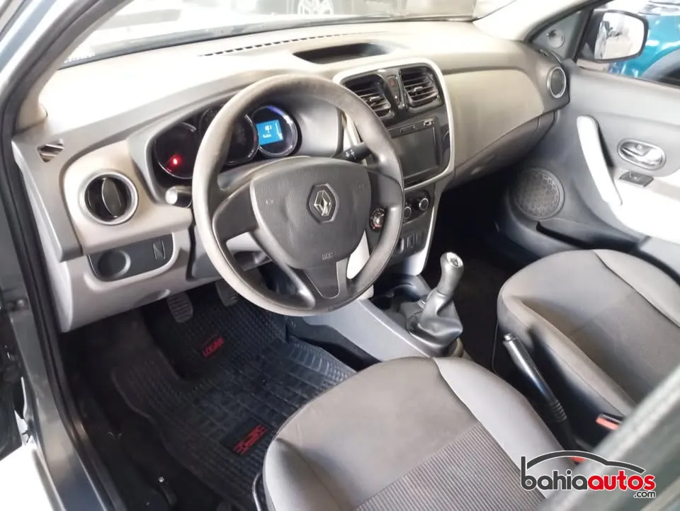 Renault Logan 2014 usado en Bahía Blanca - foto 8