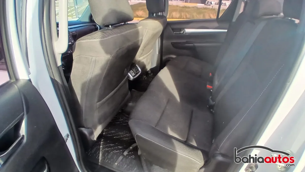 Toyota Hilux 2020 usado en Bahía Blanca - foto 2