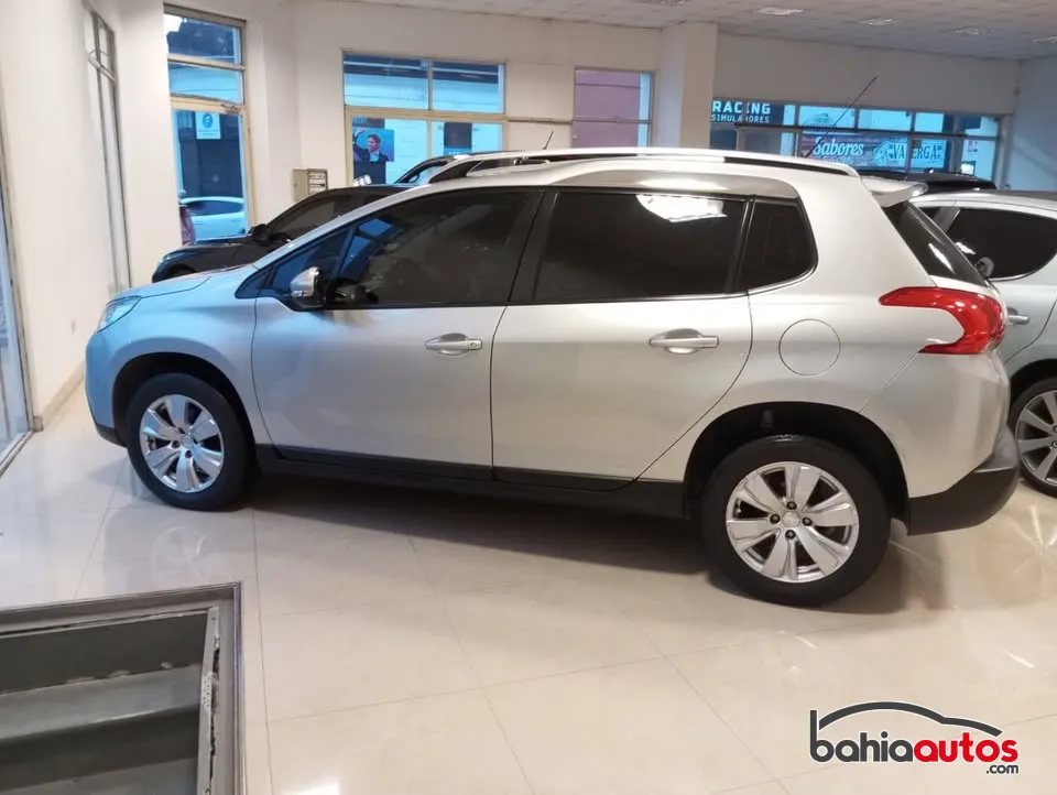 Peugeot 2008 2017 usado en Bahía Blanca - foto 2