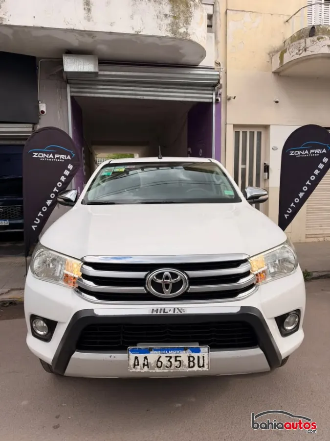Toyota Hilux 2016 usado en Bahía Blanca - foto 2