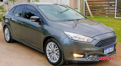 Ford Focus III 2016 usado en Bahía Blanca
