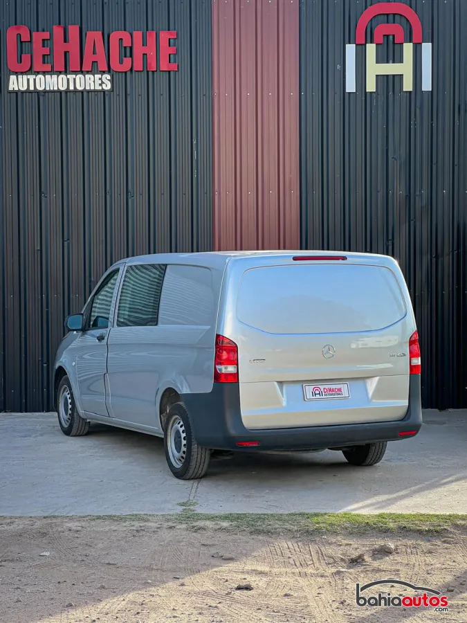 Mercedes-Benz Vito 2018 usado en Bahía Blanca - foto 13