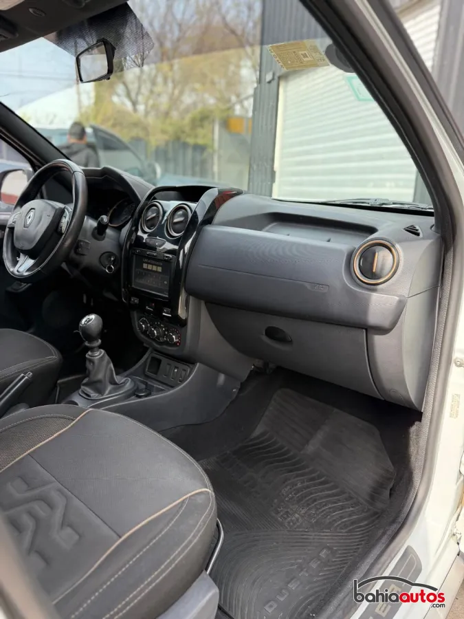 Renault Duster 2017 usado en Bahía Blanca - foto 5