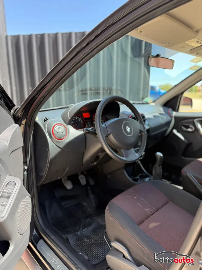 Renault Sandero Stepway 2013 usado en Bahía Blanca - foto 5
