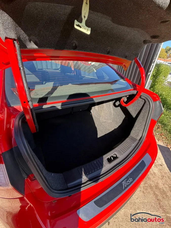 Ford Fiesta 2015 usado en Bahía Blanca - foto 14