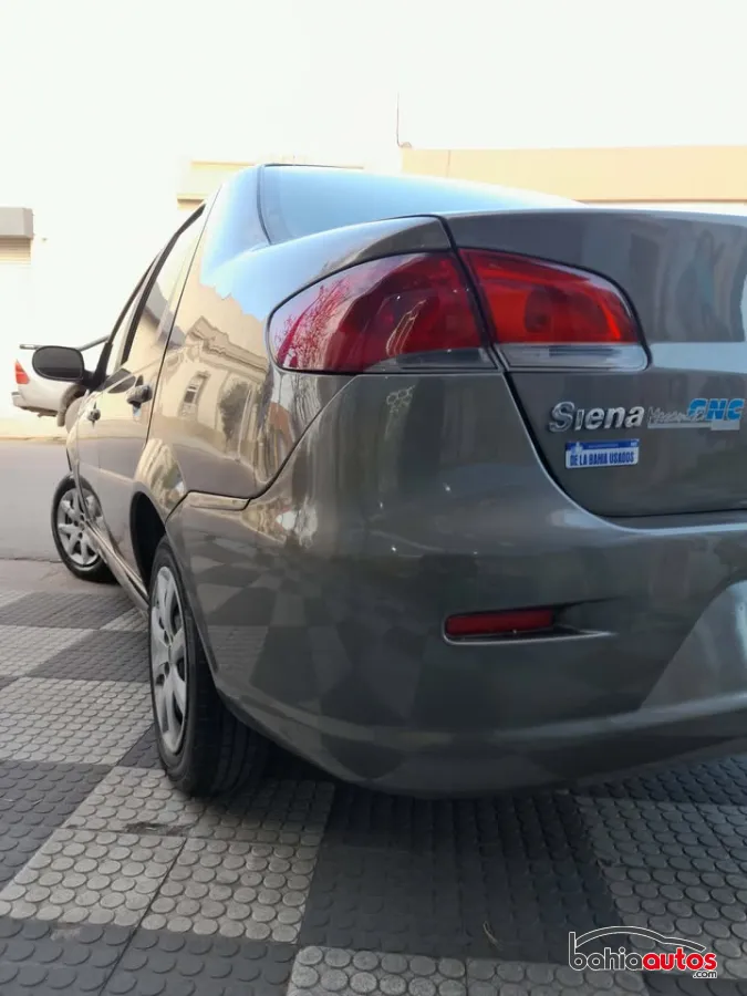 Fiat Siena 2015 usado en Bahía Blanca - foto 2
