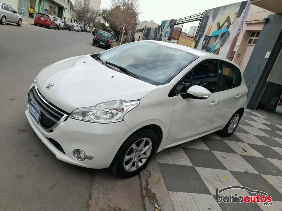 Peugeot 208 2014 usado en Bahía Blanca - foto 9
