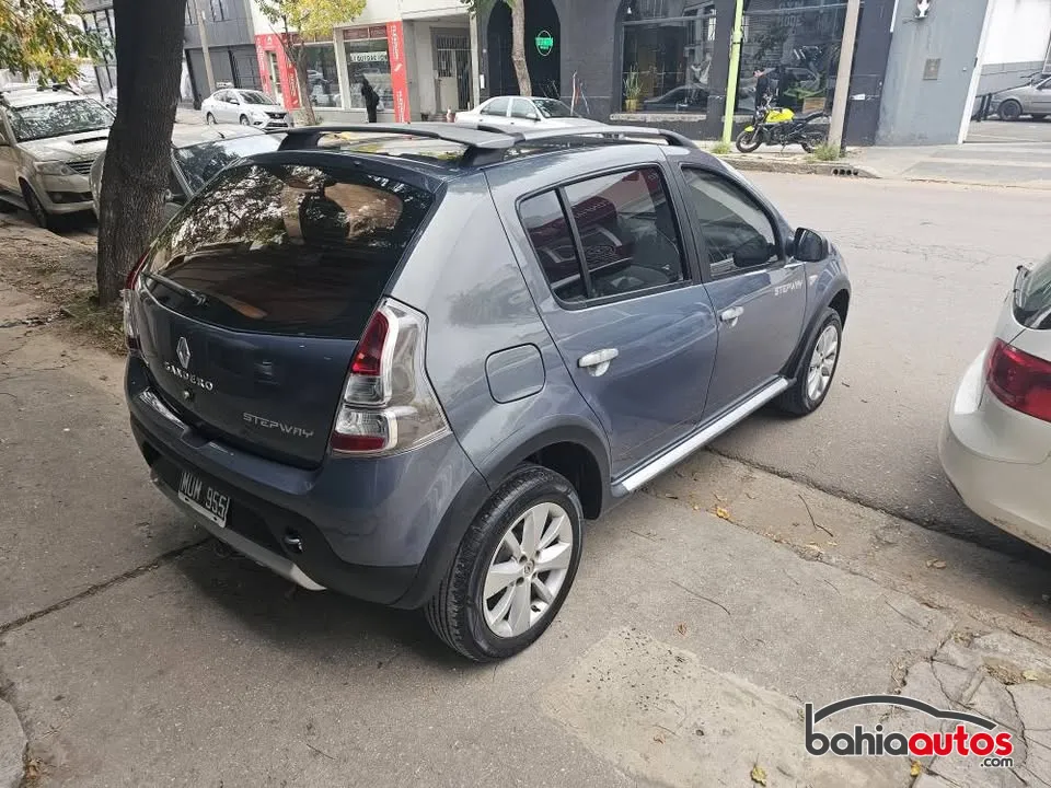 Renault Sandero Stepway 2013 usado en Bahía Blanca - foto 4