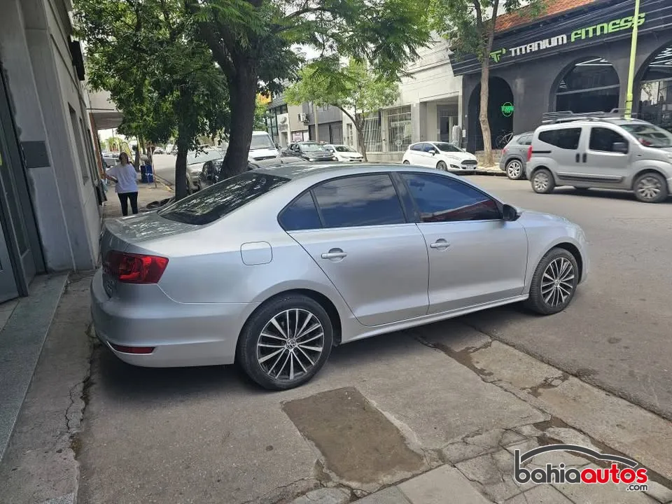 Volkswagen Vento 2012 usado en Bahía Blanca - foto 3