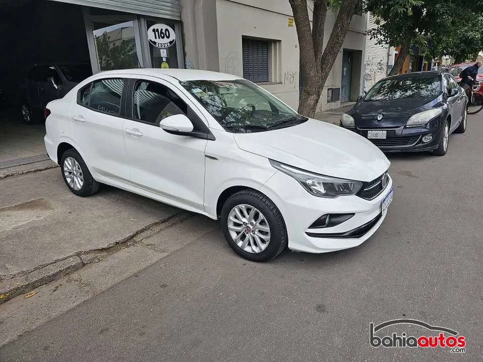 Fiat Cronos 2018 usado en Bahía Blanca - foto 2