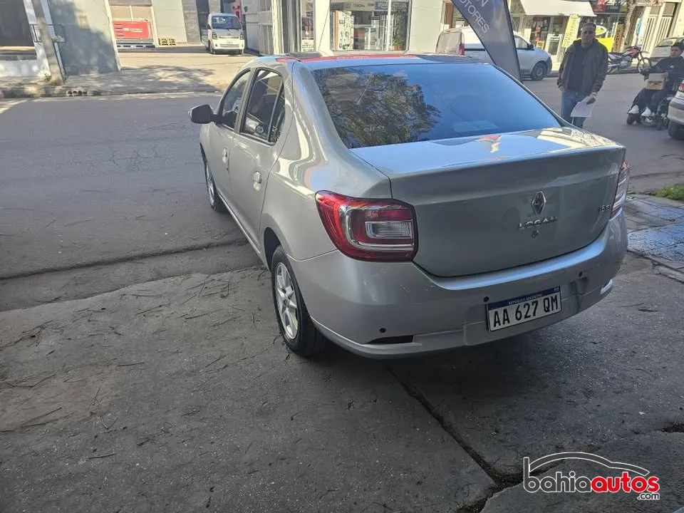 Renault Logan 2016 usado en Bahía Blanca - foto 6