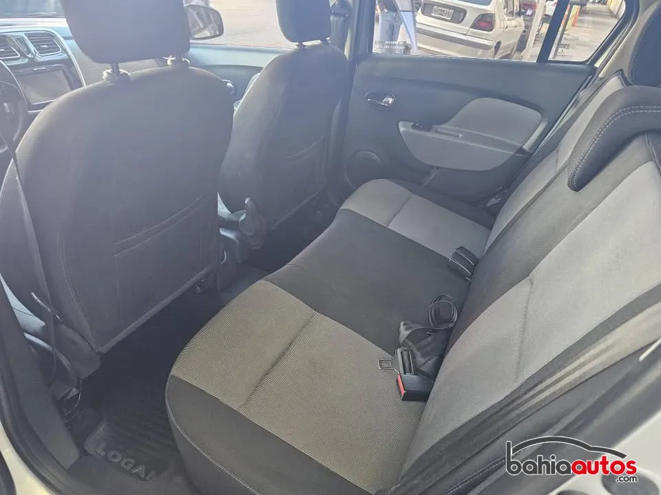Renault Logan 2016 usado en Bahía Blanca - foto 8