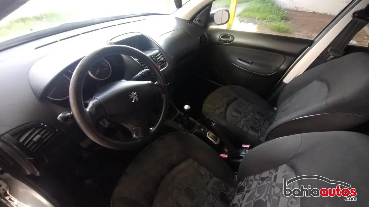 Peugeot 207 2010 usado en Bahía Blanca - foto 2