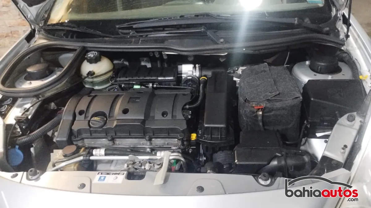 Peugeot 207 2010 usado en Bahía Blanca - foto 4