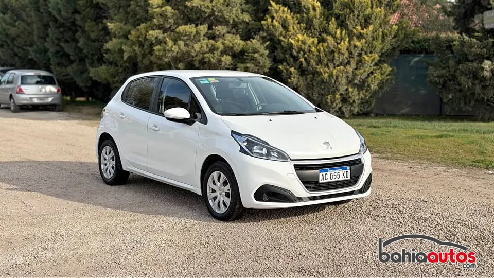 Peugeot 208 2017 usado en Bahía Blanca - foto 1