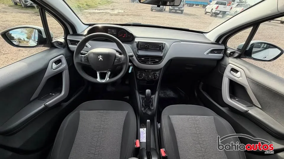 Peugeot 208 2017 usado en Bahía Blanca - foto 5