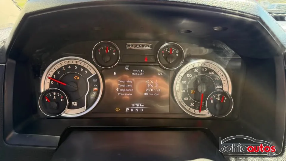 Ram 1500 2013 usado en Bahía Blanca - foto 10