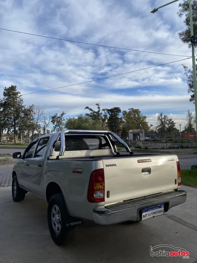 Toyota Hilux 2011 usado en Bahía Blanca - foto 2