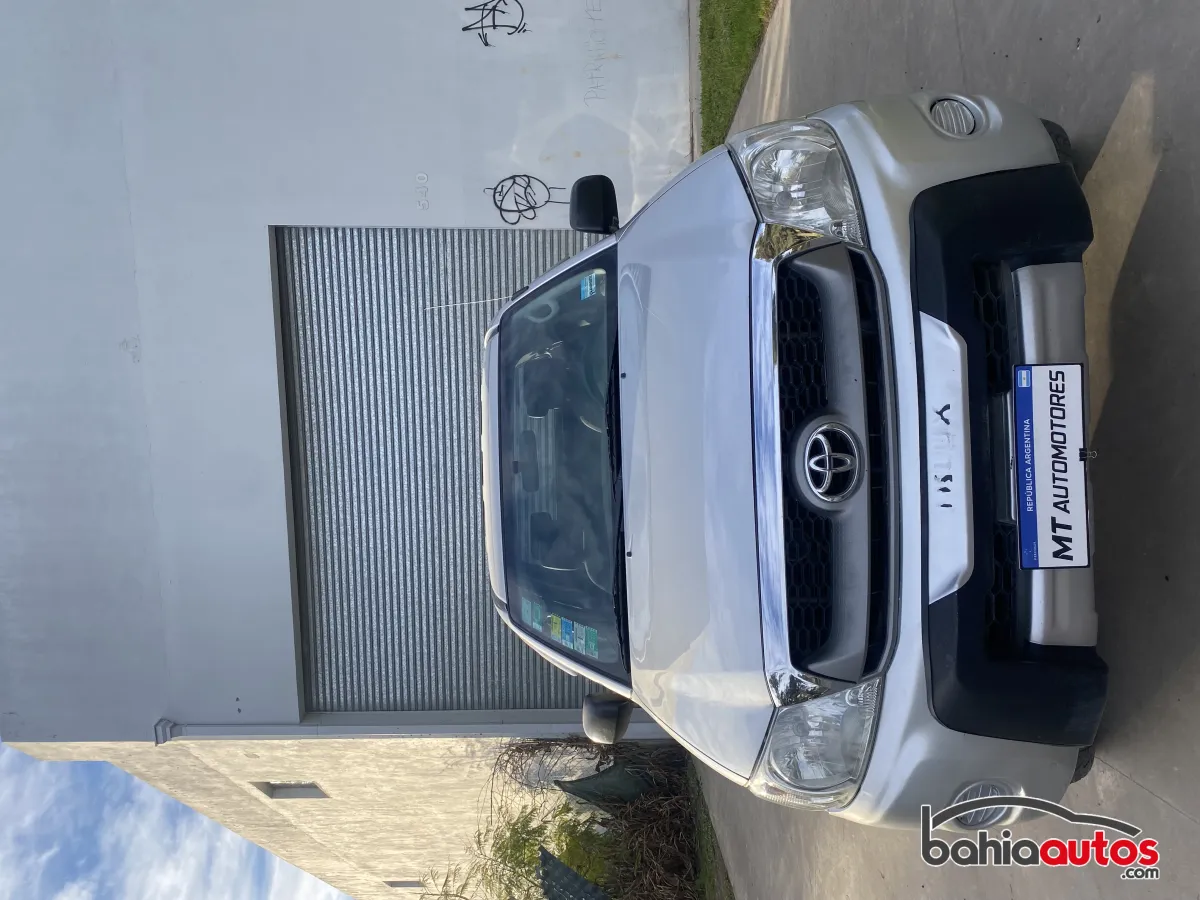 Toyota Hilux 2011 usado en Bahía Blanca - foto 4