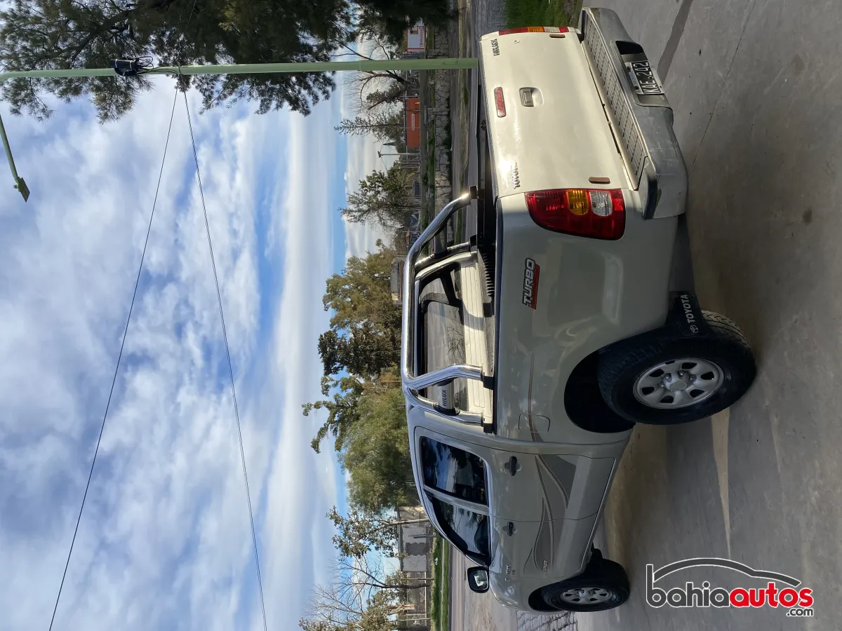 Toyota Hilux 2011 usado en Bahía Blanca - foto 5