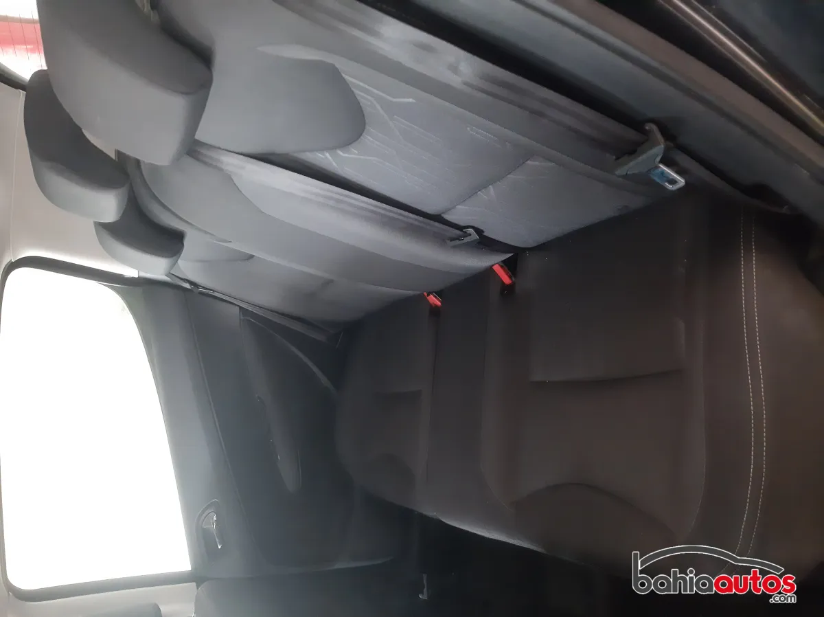 Peugeot 308 2016 usado en Bahía Blanca - foto 3