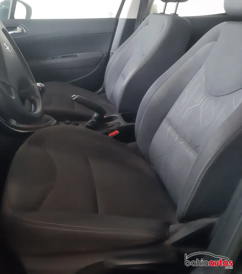 Peugeot 308 2016 usado en Bahía Blanca - foto 7