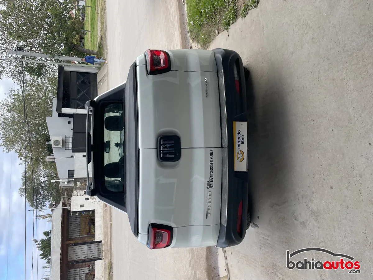 Volkswagen Voyage 2015 usado en Bahía Blanca - foto 5