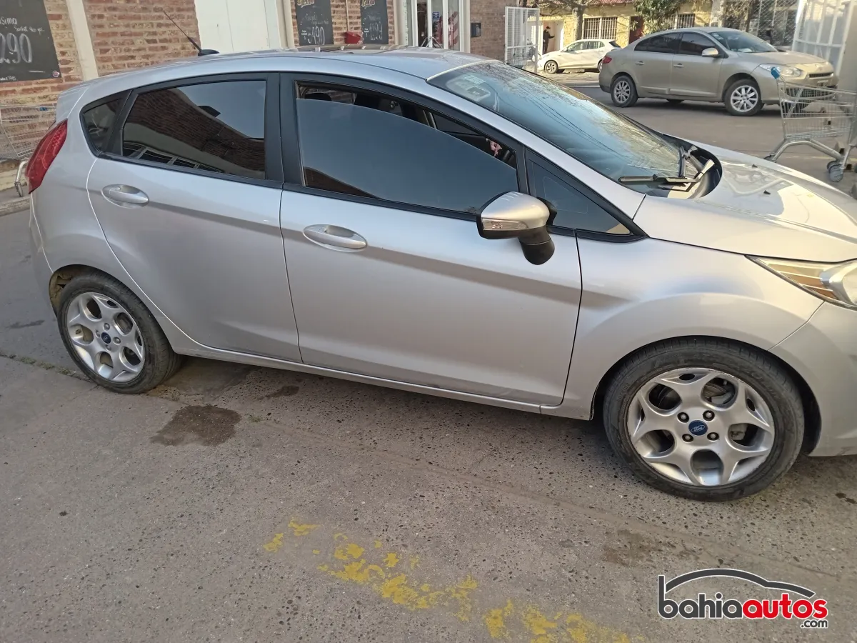 Ford Fiesta KD 2011 usado en Bahía Blanca - foto 2