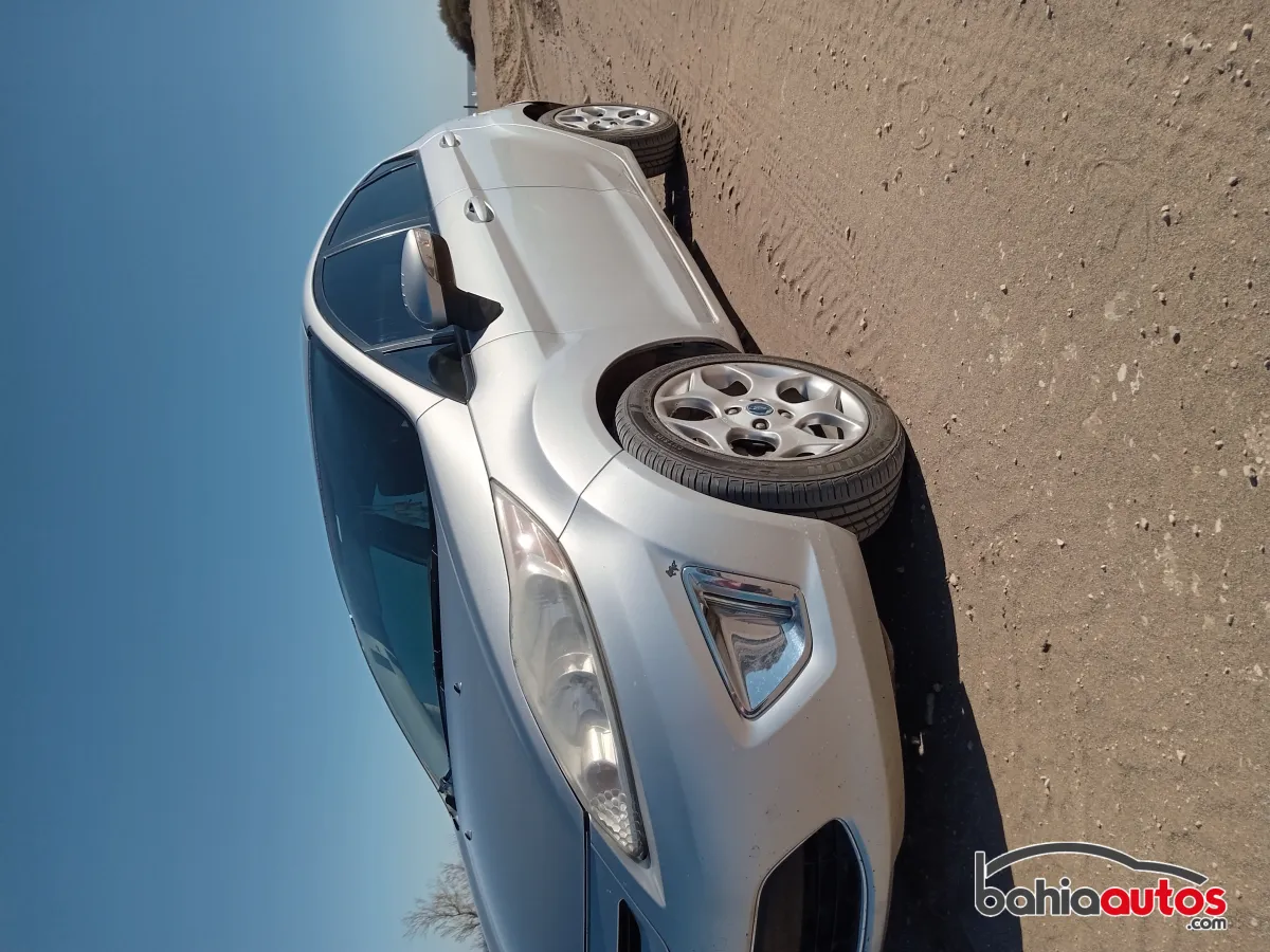 Ford Fiesta KD 2011 usado en Bahía Blanca - foto 4